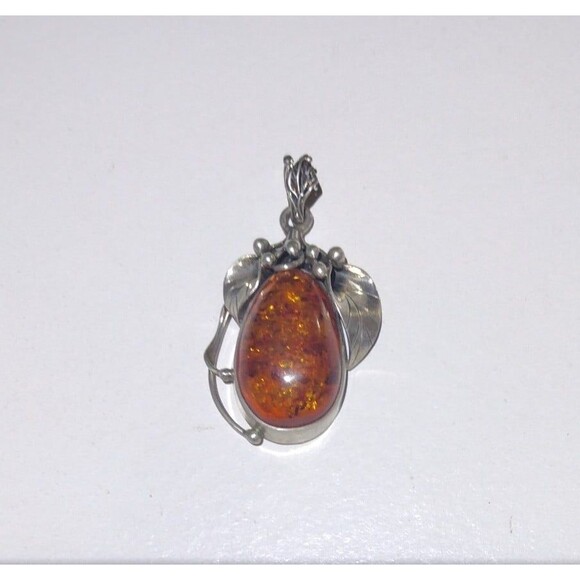 Beautiful Vintage Sterling Silver Amber Pendant - Delicate Vine Detailing - Picture 2 of 11